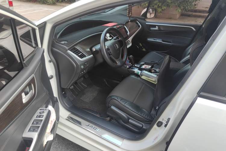 Used Honda Jade 2014 1.8L Automatic Comfort Elite Version 5 Seats
