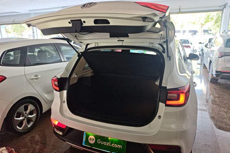 Used MG ZS 2018 1.5L Automatic Luxury Edition China V Standard