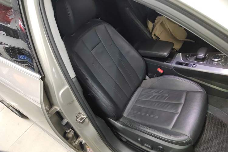 Used Audi A4L 2019 40 TFSI Fashion Version China V Right Front Seat