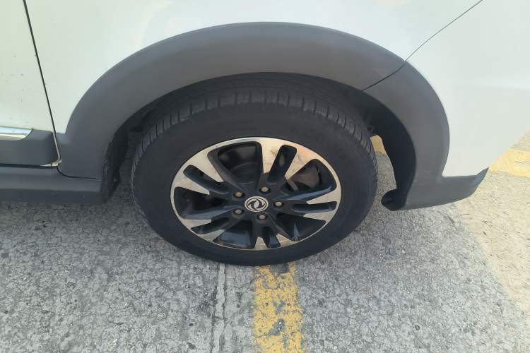 Used Dongfeng Fengon 370 2017 1.5L CVT Fashion Edition 7-Seater