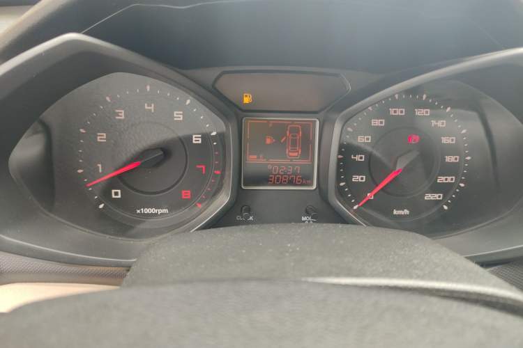 Used Chery Fengyun 2 2016 1.5L Manual Value Edition Odometer Close Up