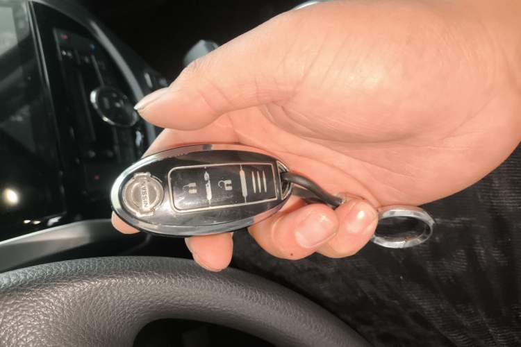 Used Nissan Terra 2018 2.5L Automatic 4x4 Luxury Edition