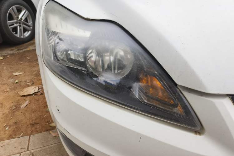 Used Ford Focus 2013 Hatchback Classic 1.8L Automatic Base Model
