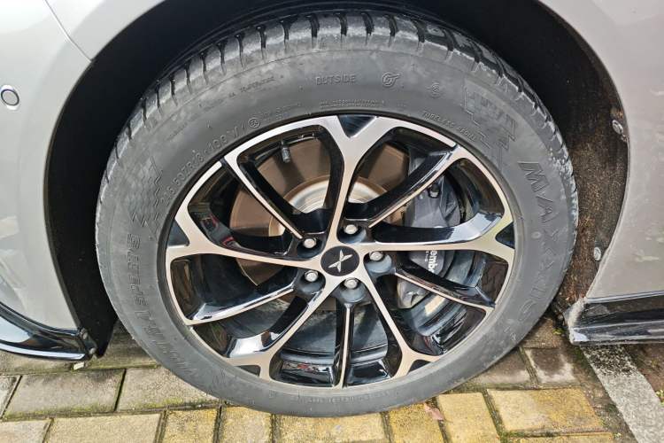 Used XPeng P7 2022 625E Exterior 4