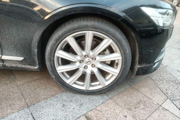 Used Volvo S90 2020 Facelift T5 Smart Luxury Edition