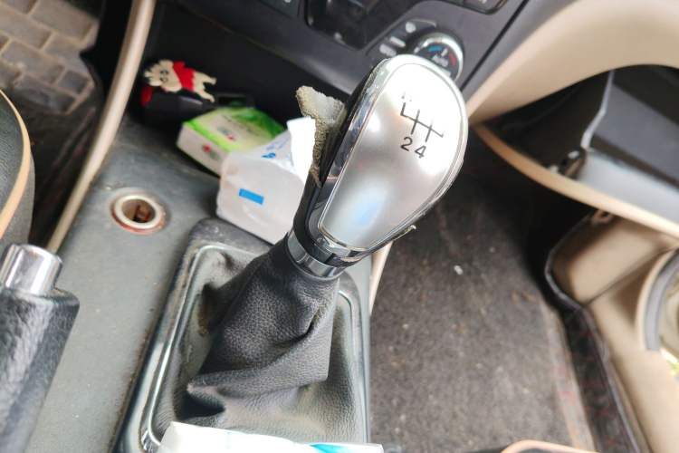 Used Bestune B50 2013 1.6L manual luxury version
