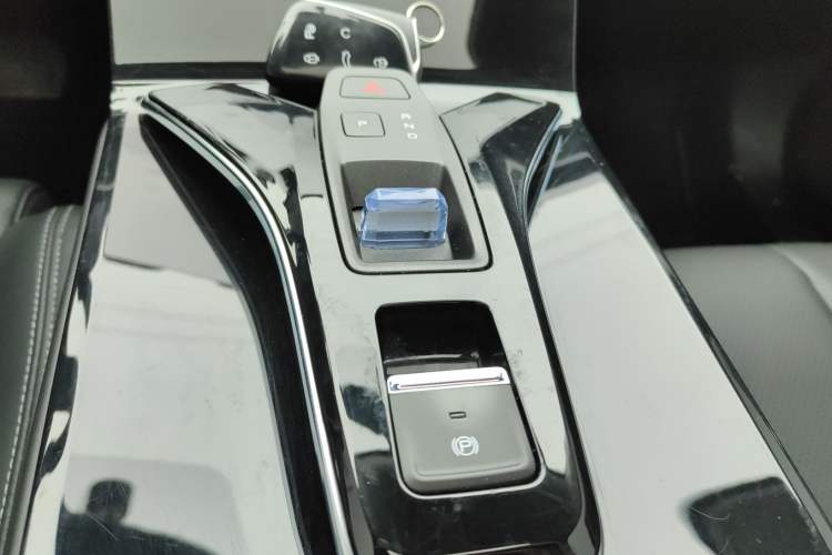 Used Dongfeng Aeolus Mage 2023 1.5T Luxury Edition
