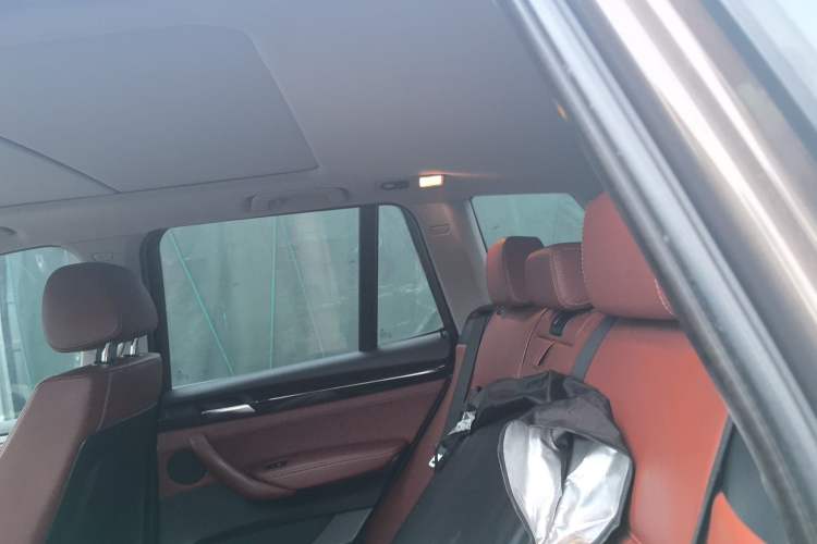 Used BMW X3 2011 xDrive28i Luxury Model