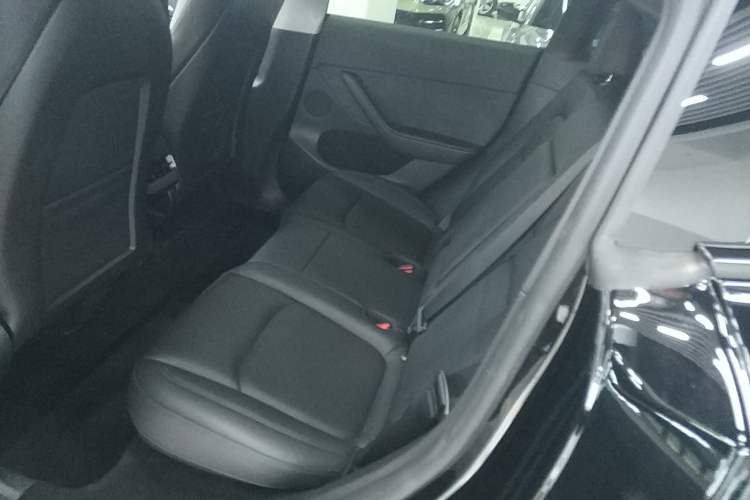 Used Tesla Model Y 2024 Rear-Wheel-Drive Version