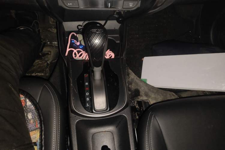 Used Honda Greiz 2016 1.5L CVT Classic Edition Gear Lever