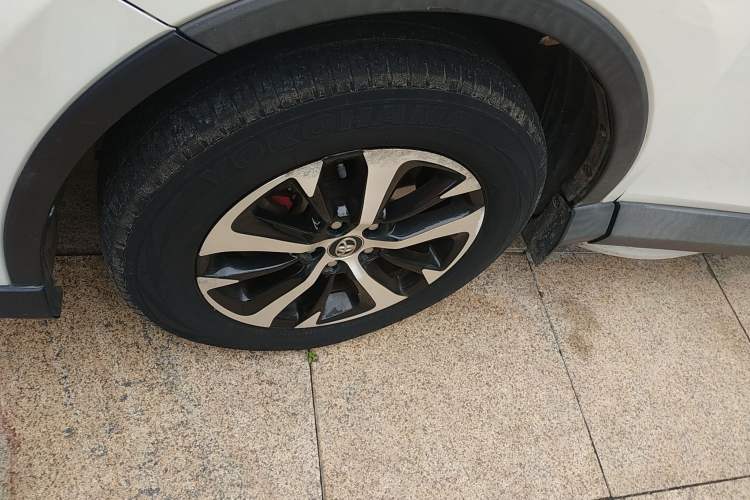 Used Toyota RAV4 2016 2.0L CVT Two-Wheel Drive Fashion Edition China V Standard