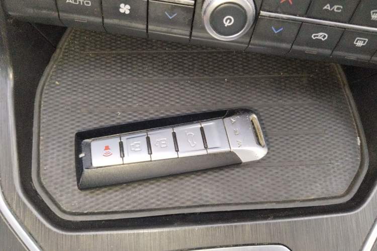 Used Wey VV5 2020 1.5T Two-Wheel Drive Smart Pioneer Vehicle Key