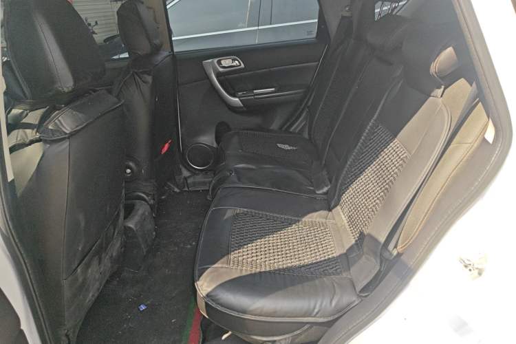 Used Haval H6 2015 Upgraded Model 1.5T Manual Two-Wheel Drive Elite Version