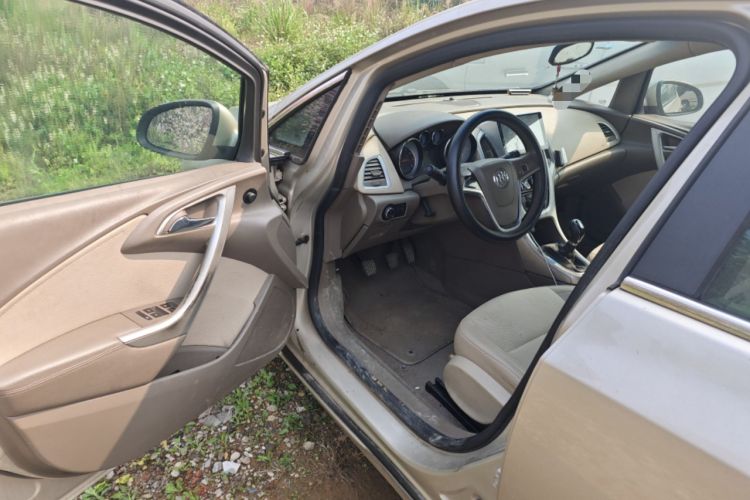 Used Buick GT 2012 GT 1.6L Manual Entry-Level Model
