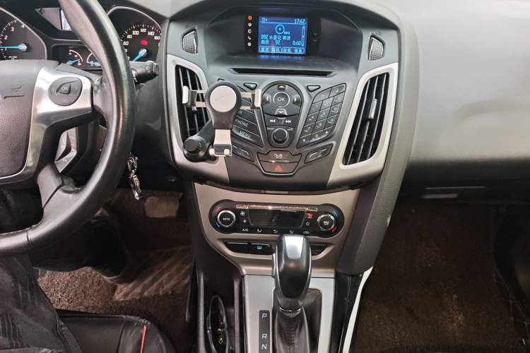 Used Ford Focus 2012 Hatchback 1.6L Automatic Fashion Edition