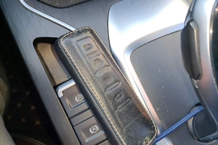 Used Wey VV6 2021 2.0T Two-Wheel Drive Smart Plus
