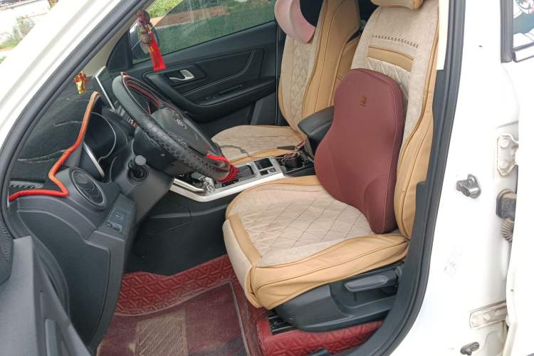 Used Bestune X40 2019 1.6L Automatic Luxury Edition China VI Left Front Seat