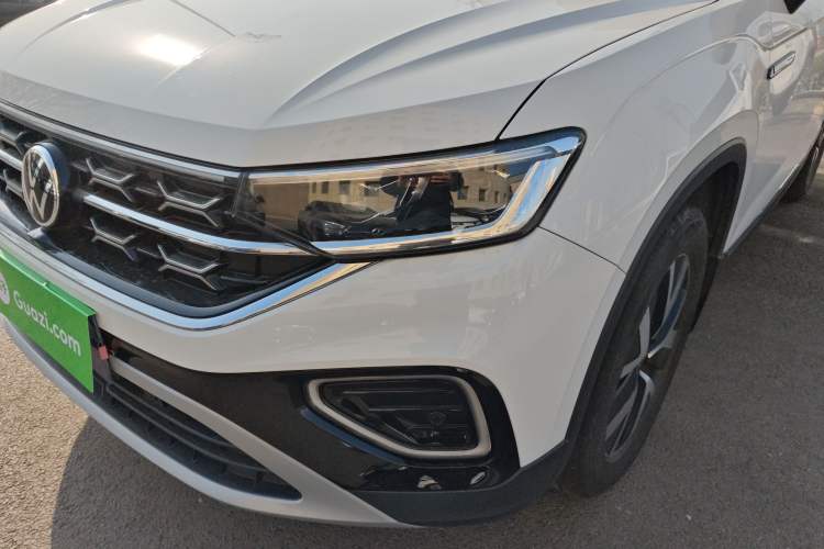 Used Volkswagen Tayron 2024 300TSI Two-Wheel-Drive Luxury Plus Advanced Version Left Front Headlight