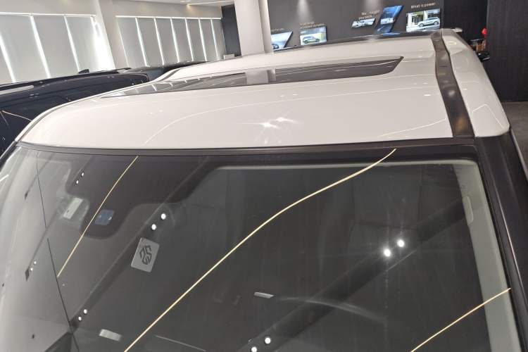 Used Land Rover Discovery 2015 3.0 SC V6 HSE Roof