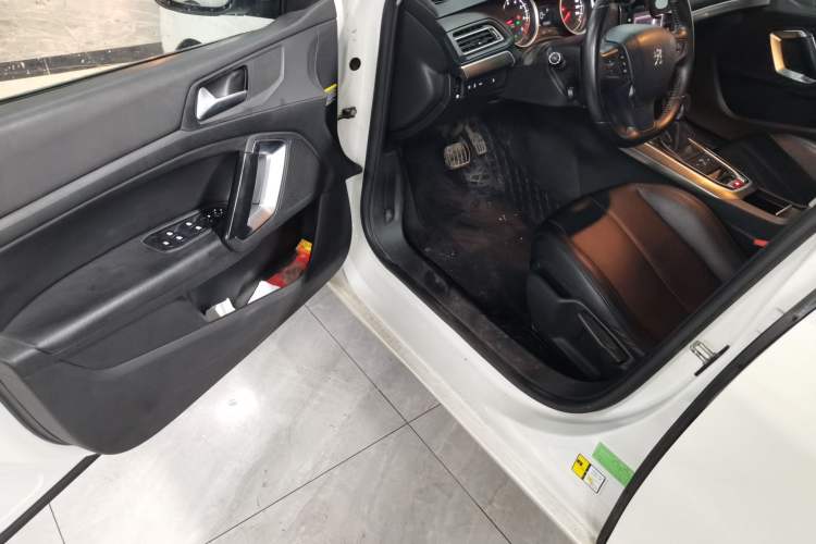 Used Peugeot 408 2015 1.2T Automatic Luxury Edition