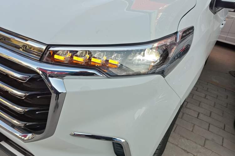 Used SAIC MAXUS G20 2023 Facelifted ES 2.0T Gasoline Automatic Value Edition