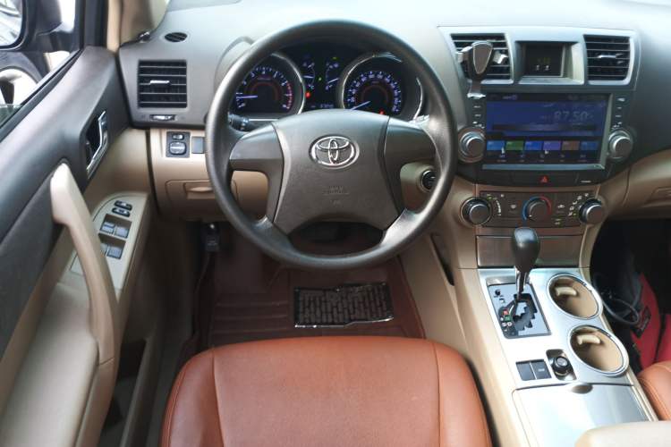 Used Toyota Highlander 2012 2.7L 2WD 5-Seater Elite Edition Steering Wheel