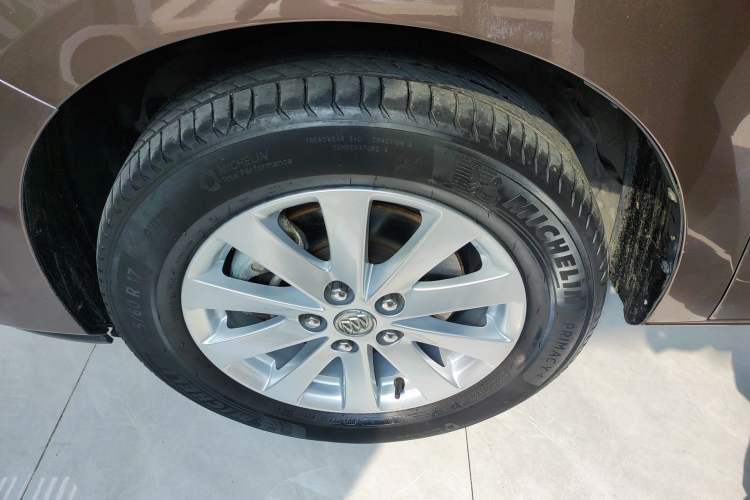 Used Buick GL8 2018 28T Comfort Model China VI Standard Left Front Wheel Hub