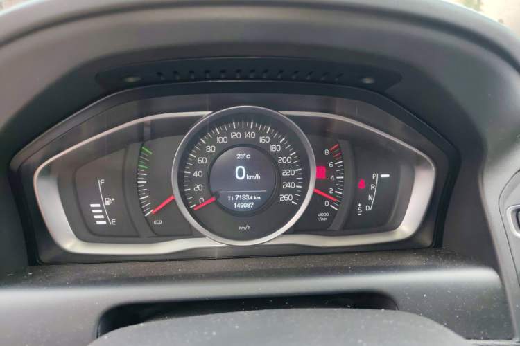 Used Volvo XC60 2015 T5 Smart Upgrade Model