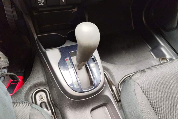 Used Honda Fit 2018 1.5L CVT Comfort Version Gear Lever