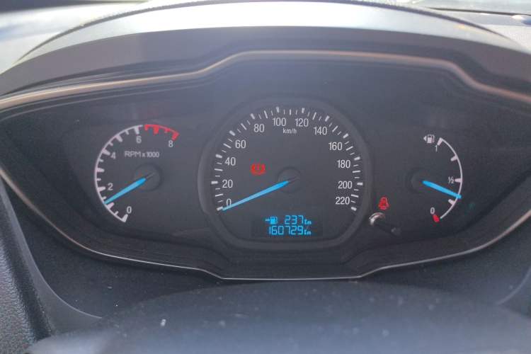 Used Ford Escort 2015 1.5L Manual Comfort Model
