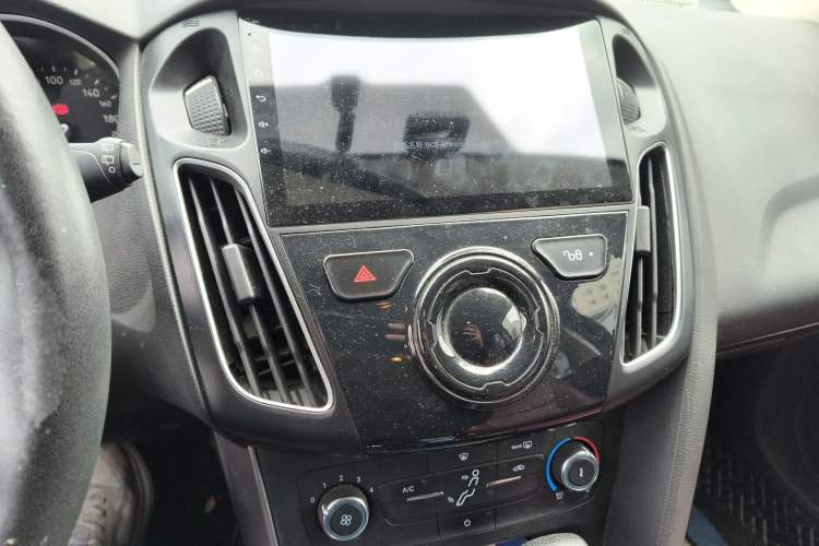 Used Ford Focus 2015 Hatchback 1.6L Automatic Comfort Model