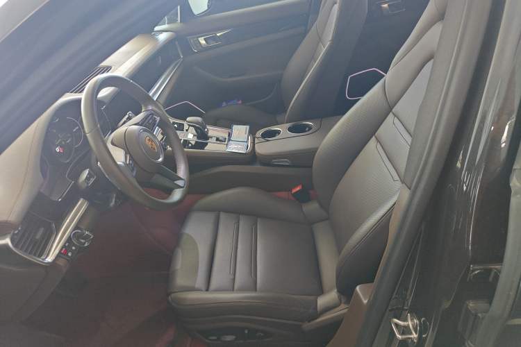 Used Porsche Panamera 2023 Panamera 2.9T Platinum Edition
