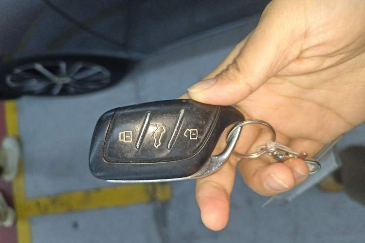 Used Roewe i5 2021 1.5L Manual Platinum Edition
