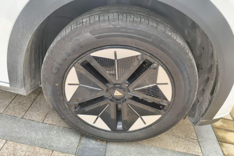 Used Deepal S07 2024 215Max Range-Extended Version
