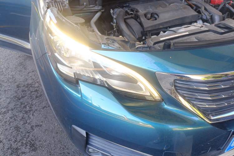 Used Peugeot 5008 2017 380THP 7-Seater Elite Edition
