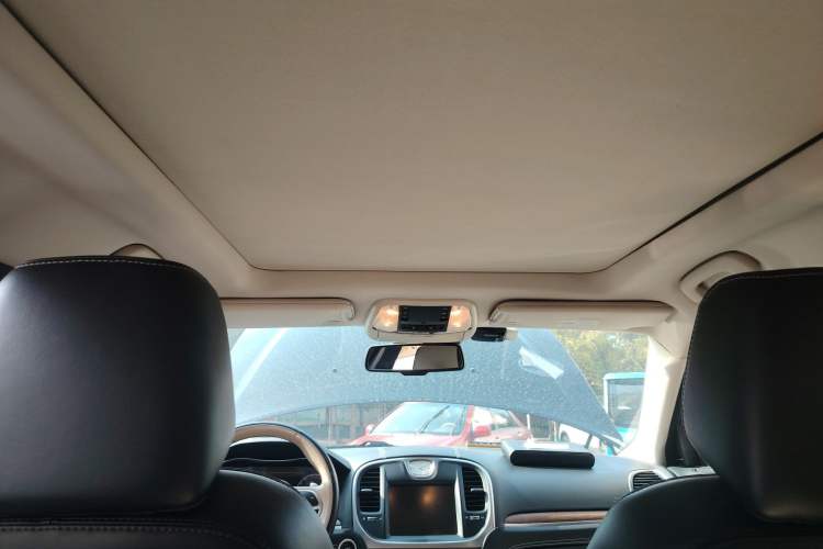 Used Chrysler 300C 2014 3.0L Excellence Edition