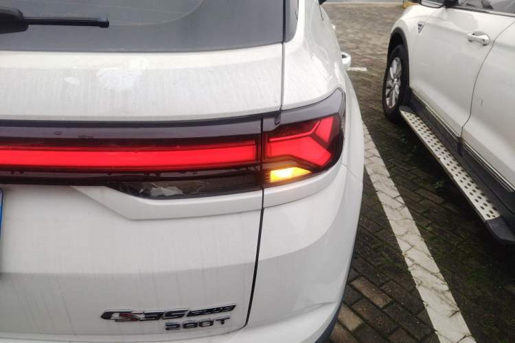 Used CHANGAN CS35PLUS 2021 Blue Whale NE 1.4T DCT Prestige Model Exterior 3