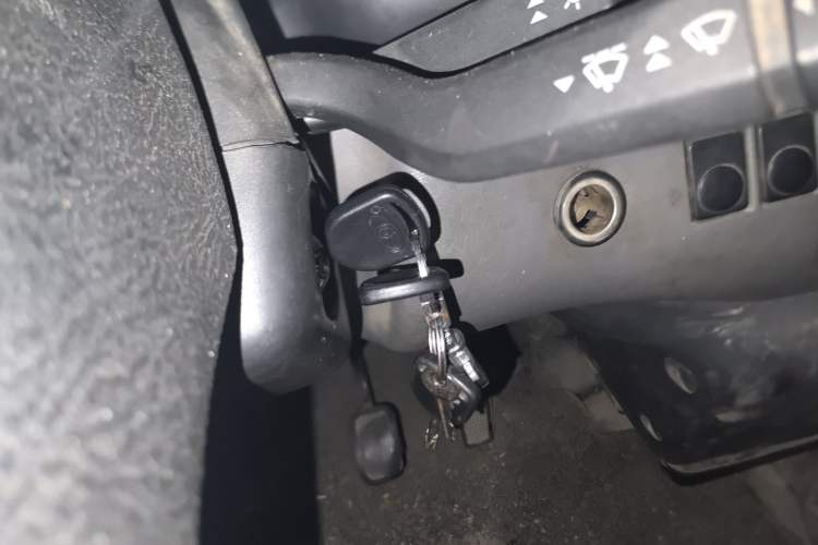 Used Ford Classic Transit 2013 2.8T Diesel Van Short Wheelbase Mid-Roof Model JX493ZLQ3A Vehicle Key