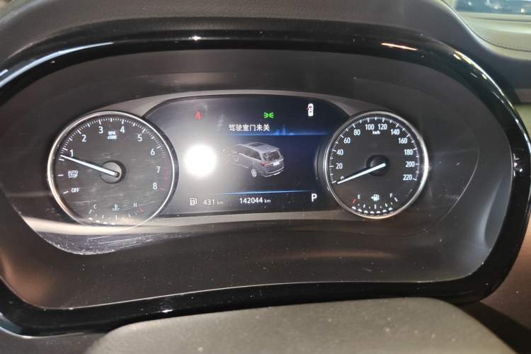 Used Buick GL8 2021 Land Cruiser Executive Class 652T Luxury Model