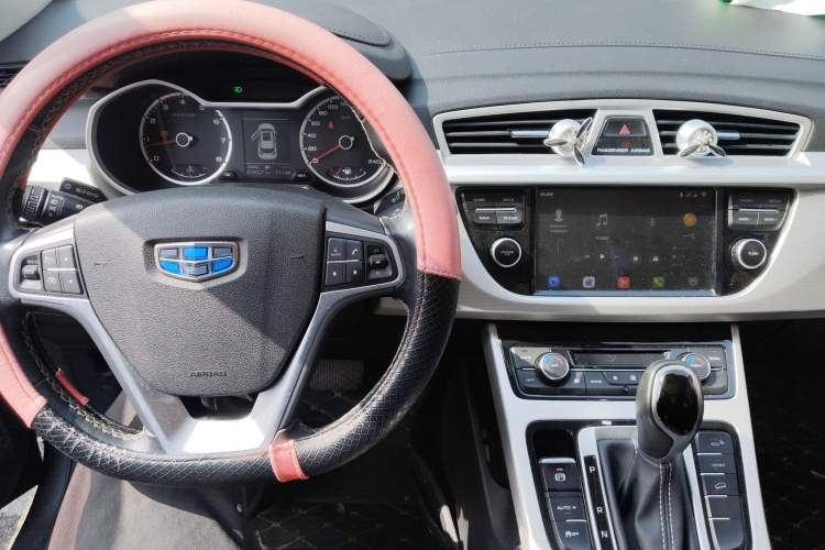 Used Geely Auto Emgrand X7 Sport 2018 1.8TD Automatic Two-Wheel Drive Zhiya Model