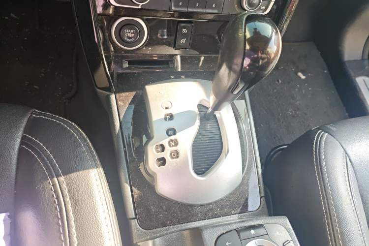 Used Renault Koleos 2013 2.5L Two-Wheel Drive Comfort Edition
