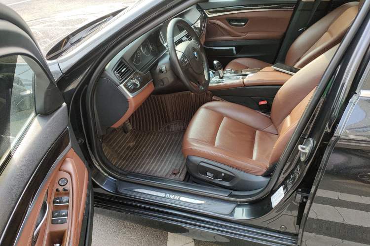 Used BMW 5 Series 2014 525Li Leading Model