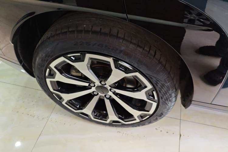 Used AION V 2024 Aion Tyrannosaurus 520 Smart Luxury Edition Right Rear Wheel Hub