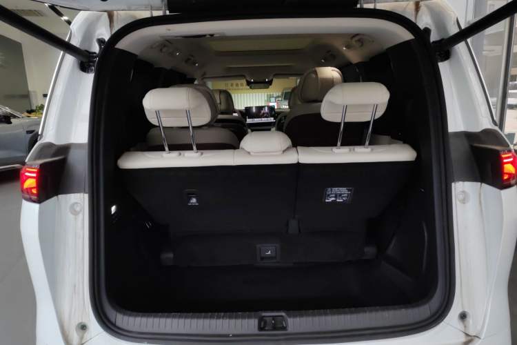 Used BYD Xia 2025 DM-i 1.5T 180km Beyond Edition
