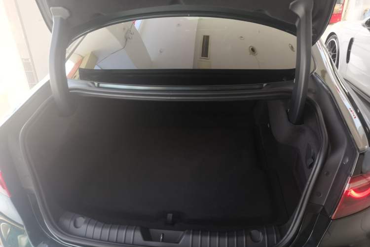 Used Jaguar XFL 2021 XFL 2.0T P250 Two-Wheel-Drive Luxury Deluxe Edition
