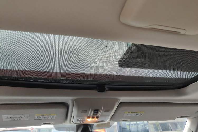 Used Land Rover Discovery 2013 3.0 SDV6 HSE Diesel Edition Headliner