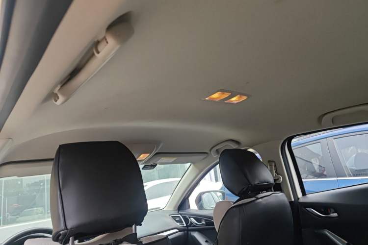 Used Mazda 3 Axela 2016 Sedan 1.5L Automatic Comfort Model Headliner