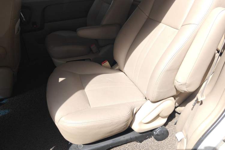 Used Buick GL8 2013 2.4L Comfort Edition Left Rear Seat