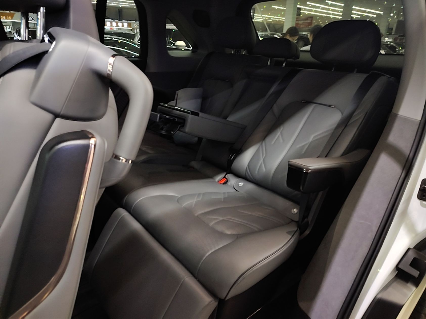 Zeekr MIX 2025 Long-Range Intelligent Driving Edition — снимка 20
