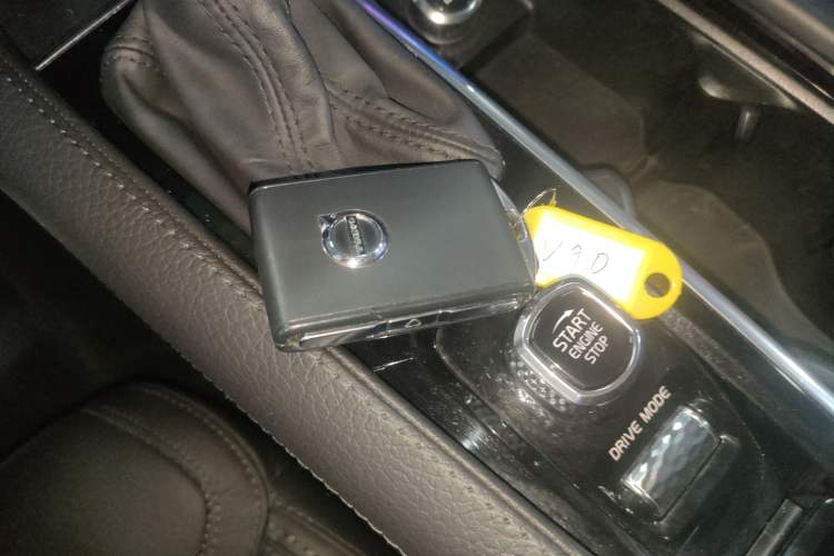 Used Volvo V90 2020 Facelifted Cross Country T5 AWD Zhiyuan Edition
